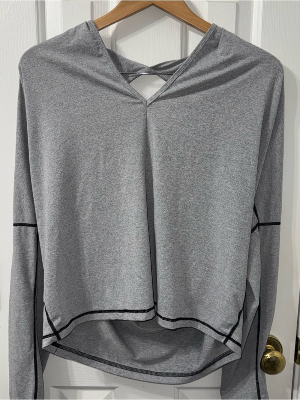 Grey Long Sleeve Keyhole Back Activewear